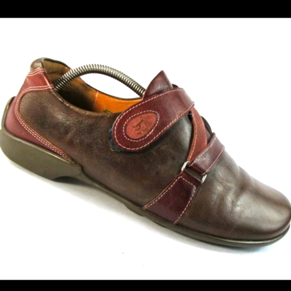Women's Brown Leather Comfort Slip-On Shoe